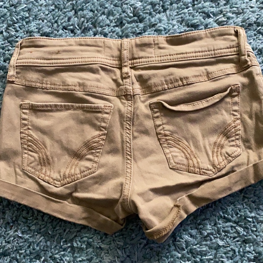 Shorts - Picture 3 of 4
